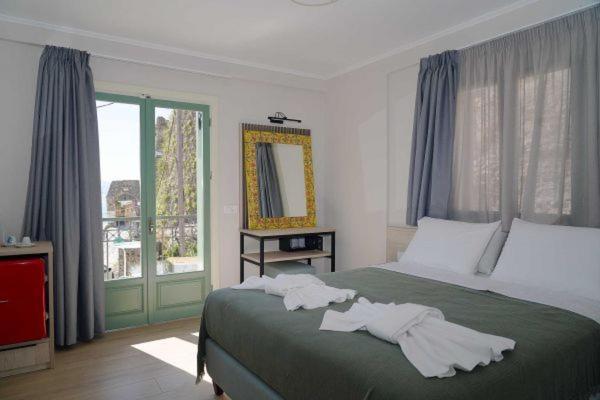 Saint George Hotel Párga Kültér fotó