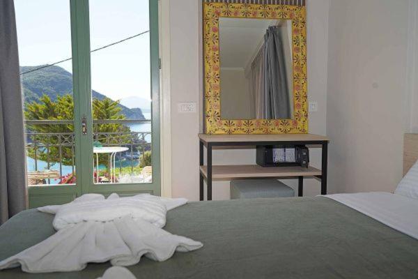 Saint George Hotel Párga Kültér fotó